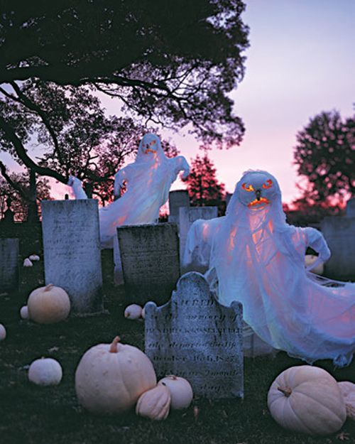 10 Creepy Outdoor Halloween Decorating Ideas | Shelterness. Tombstones and ghosts