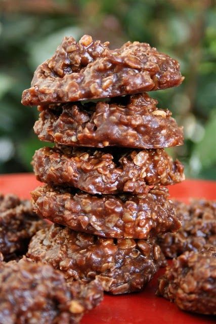 Chocolate Oatmeal No Bake Cookies  1/2 C Butter  2 C Sugar  1/2 C Milk  4 Tbsp Cocoa  1/2 C Peanut Butter  3- 3 1/2 C Quick