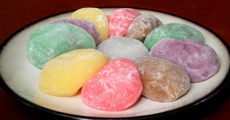 12. Mochi (various flavors) -   13 Japanese Foods You Need To Eat Before You Die