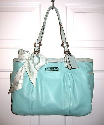 Love this purse!