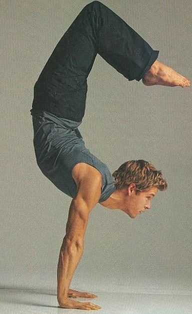 Ryan Kwanten~ certified yoga instructor and Jason Stackhouse on HBO’s, True Blood. (Image from Muscle & Body magazine June 2009.)