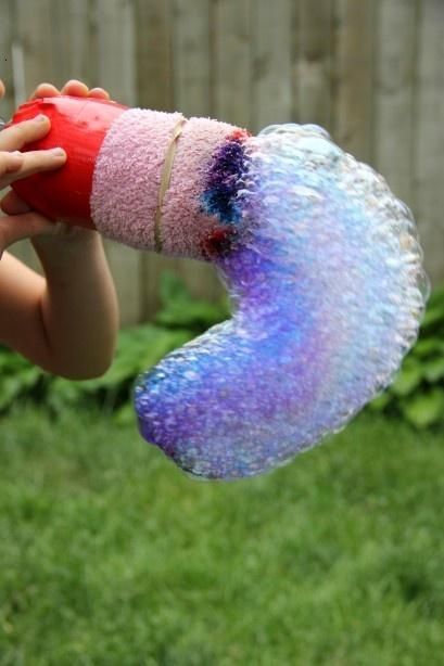 Sock bubbles…it took 3 mins to make & is soooo cool. The kids are gonna love it!