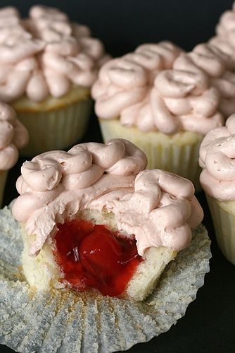 “Brain with Blood Clot Cupcakes”   – ok, I like Halloween a lot and love Halloween inspired food but this is repulsive.