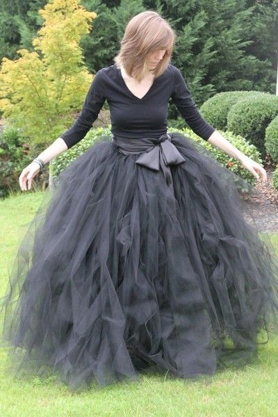 Craft — Halloween — Witch skirt… unbelievable awesome Halloween tutu for grown-ups!- do it in pink be glenda the good witch