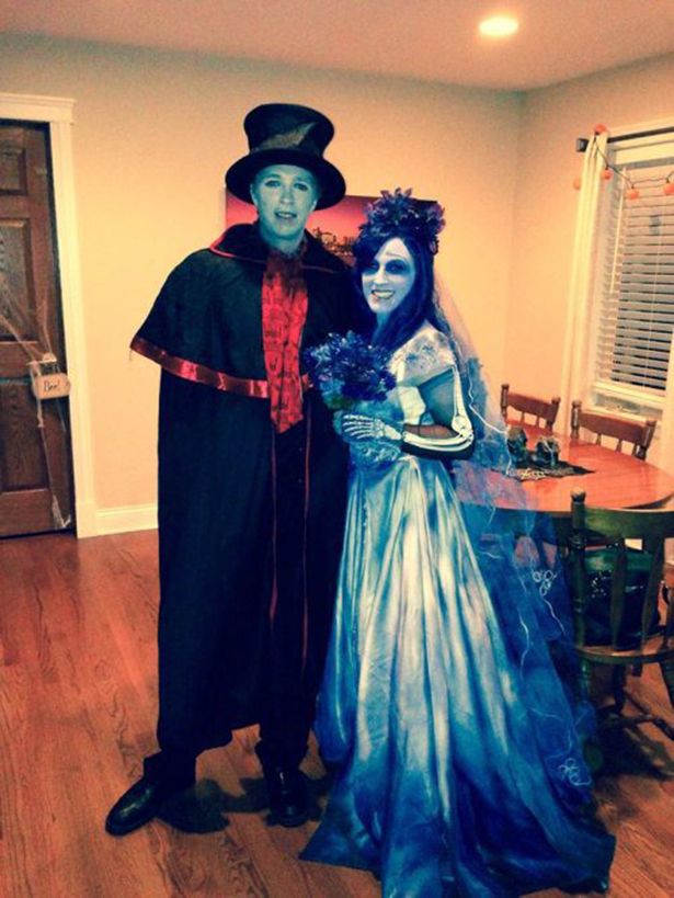This is Halloween! Enjoy the Awesome Halloween Costumes -   Awesome Halloween costume ideas