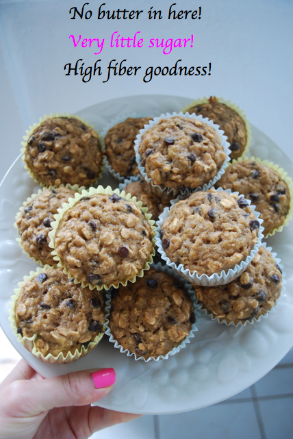 {Healthy} Banana Oat Chocolate Chip Muffins