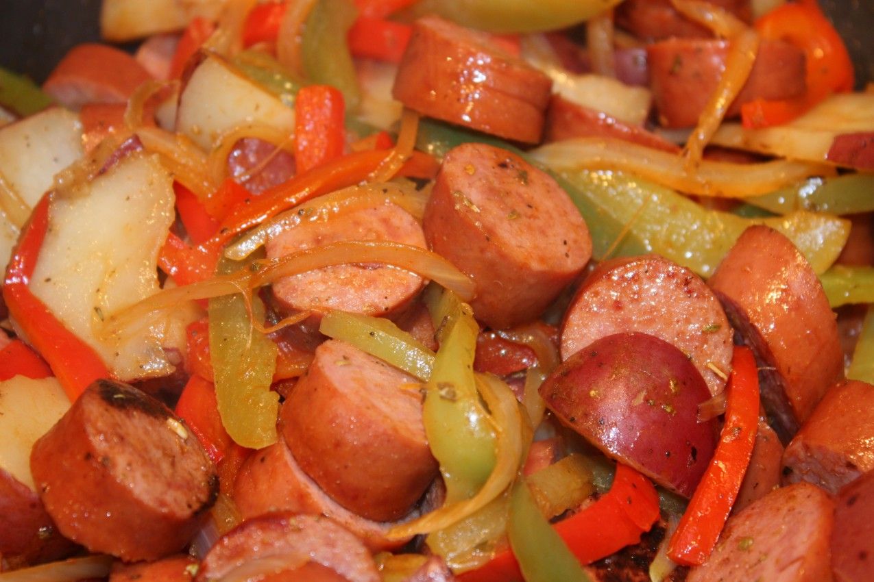 .. the peas, please: smoked sausage with peppers, onions and potatoes -   Sausage and Potatoes with Onions and Garlic