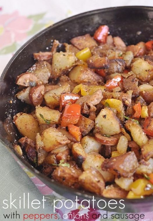 Skillet Potatoes with Peppers, Onions and Sausage--This is how I do it ... -   Sausage and Potatoes with Onions and Garlic