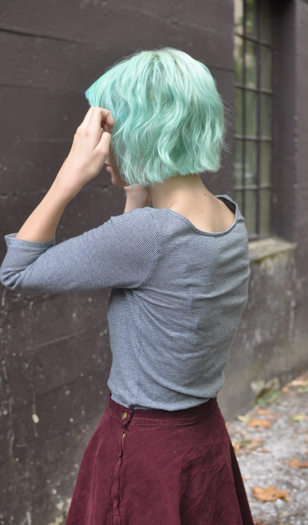 want this color hair even tho i am too old for that sort of thing