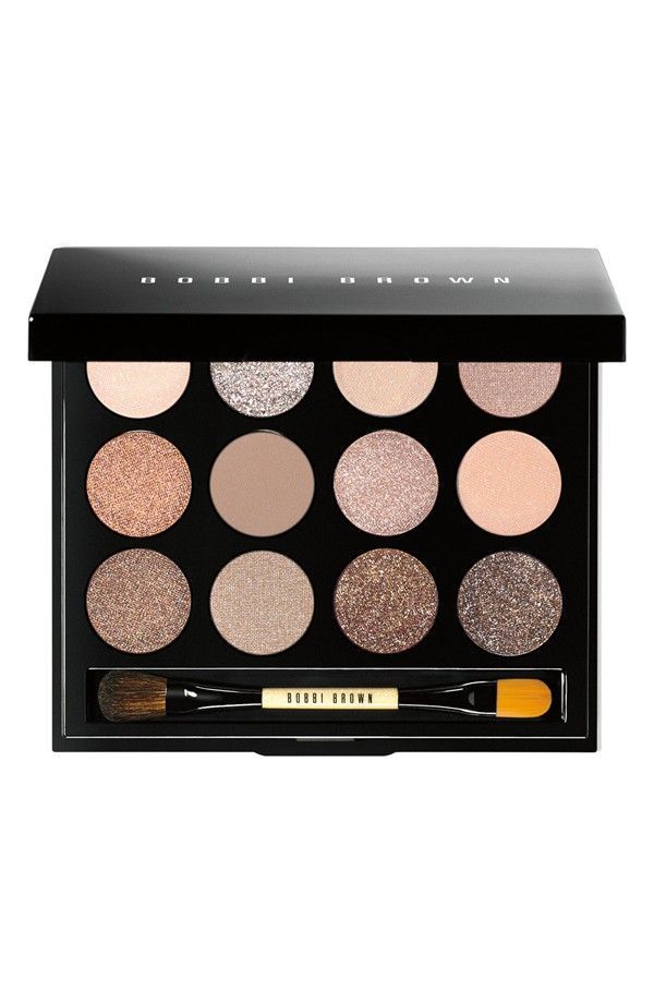 Love the shimmering shades included in this Bobbi Brown eye palette!