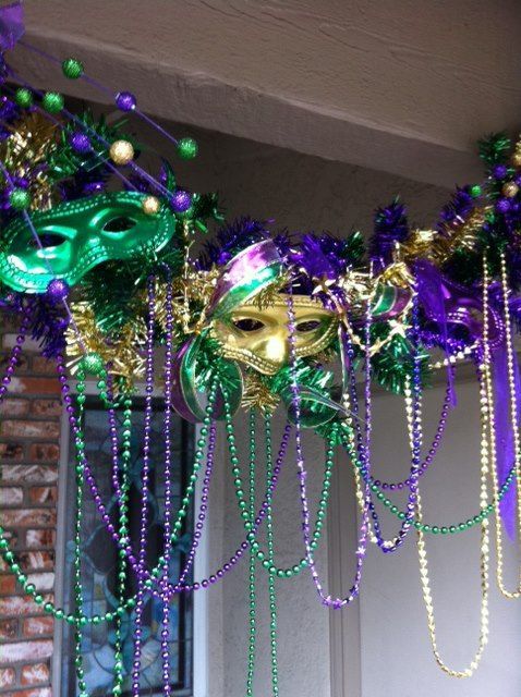 Mardi Gras Decor – could be an entrance idea.