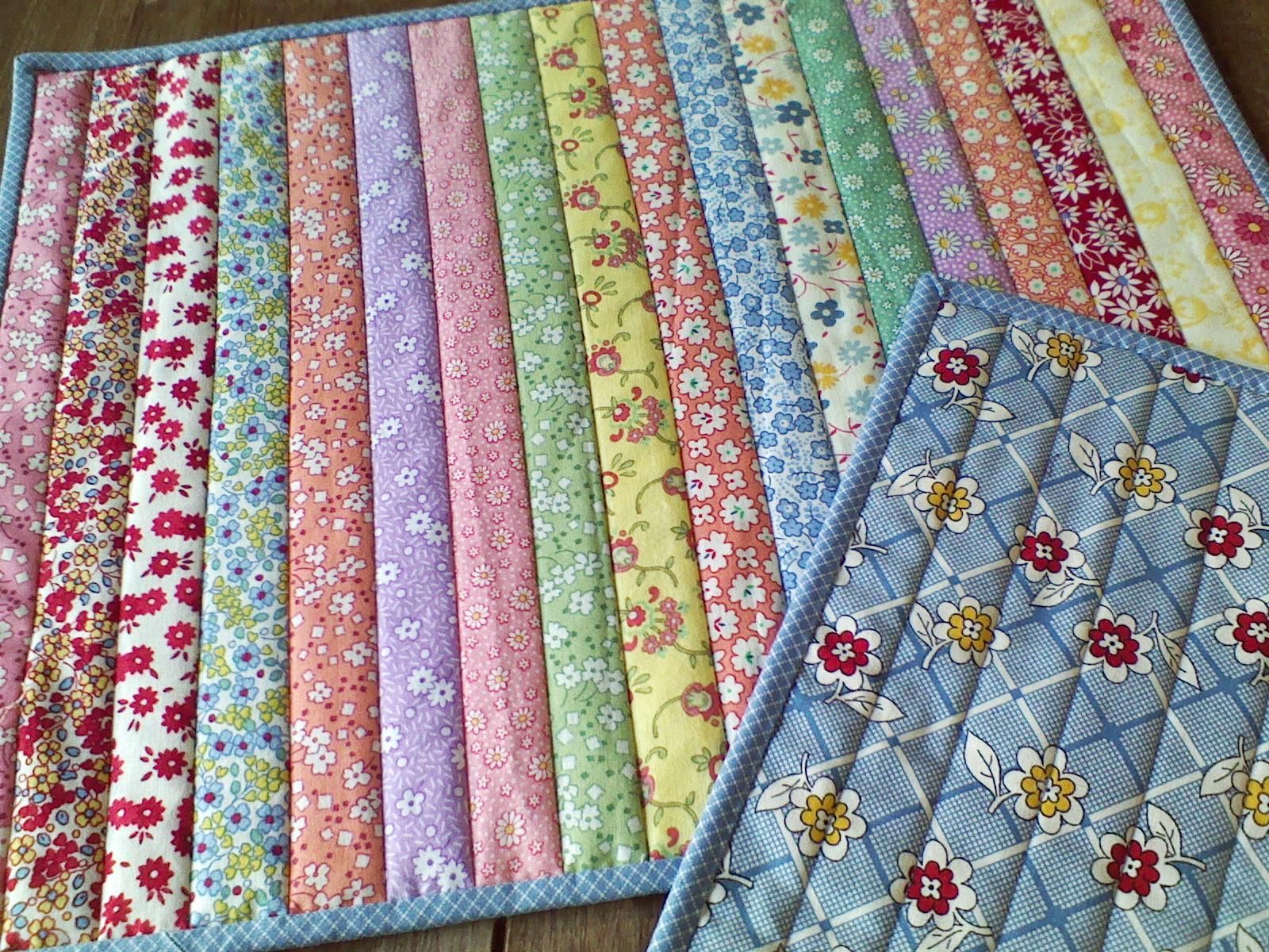 My Patchwork Quilt: SEW & QUILT-IN-0NE PLACEMATS….they would make cute potholders or mug rugs too.