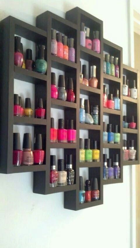 Nail polish display