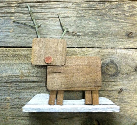 Pallet Board Reindeer cut from old reclaimed pallet boards and house siding. This is a great Christmas decoration, especially next