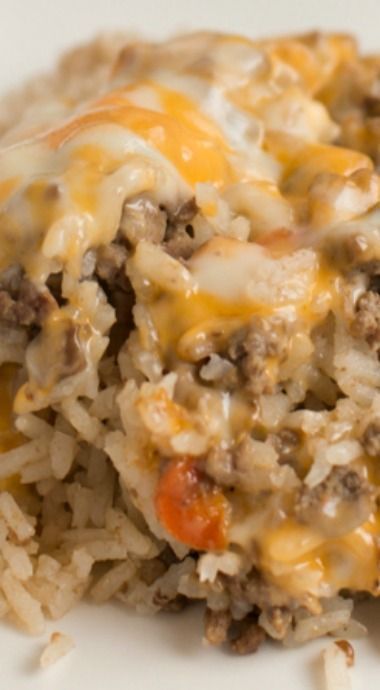 Cheesy Ground Beef Casserole ~ An easy, picky eater pleasing casserole that takes minutes to prepare and then just cooks in the