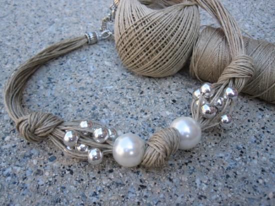 collar de lino, xl perlas fantasia , perlas plateadas y nudos  lino natural,xl perlas fantasia,perlas plateadas engarzado,anudado
