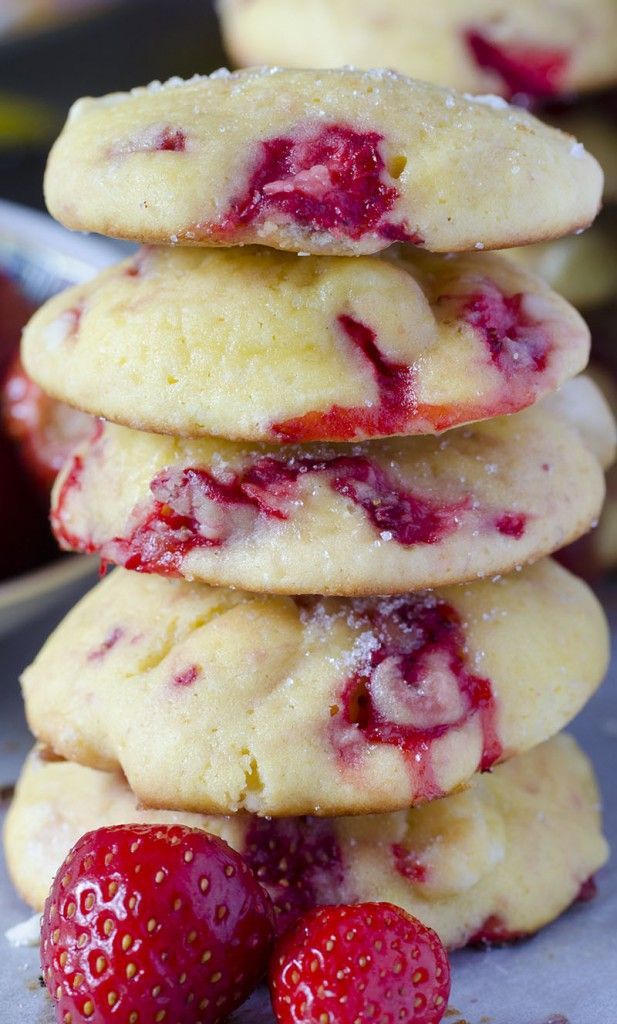 Cream Cheese Strawberry Cookies With White Chocolate Chunks – OMG Chocolate Desserts