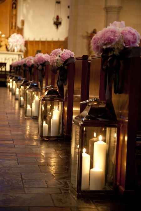 Las velas en faroles crean un efecto luminoso super romántico para tu ceremonia. | 31 ideas extremadamente románticas para una