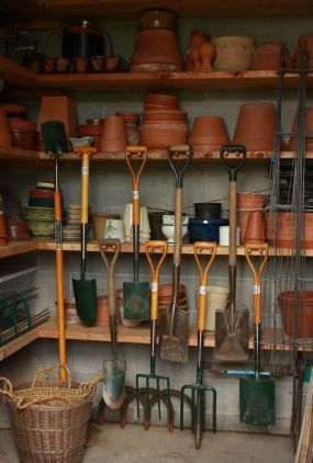 love this garden shed and the organization inside…truly a dream/ @teresablakley- I knew you would appreciate this