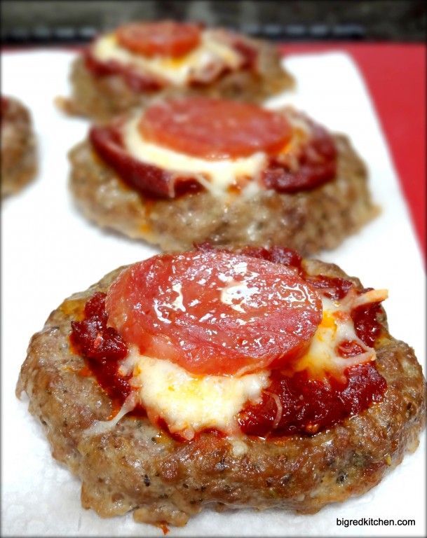 Mini Paleo Pizzas~You can very creative with these! This will be part of my prep meals for next week. Anything portable is a plus