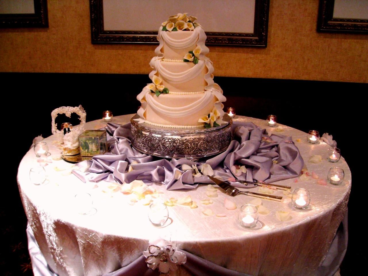 Cake Table Decorations -   Cake Table Décor Ideas