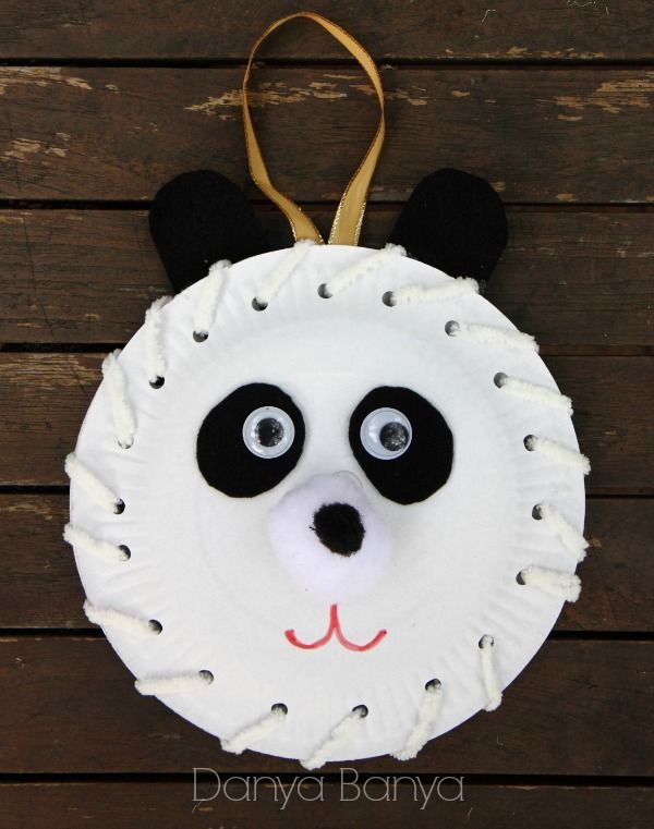 Paper Plate Panda… great introduction to hand sewing for pre-schoolers – Danya Banya