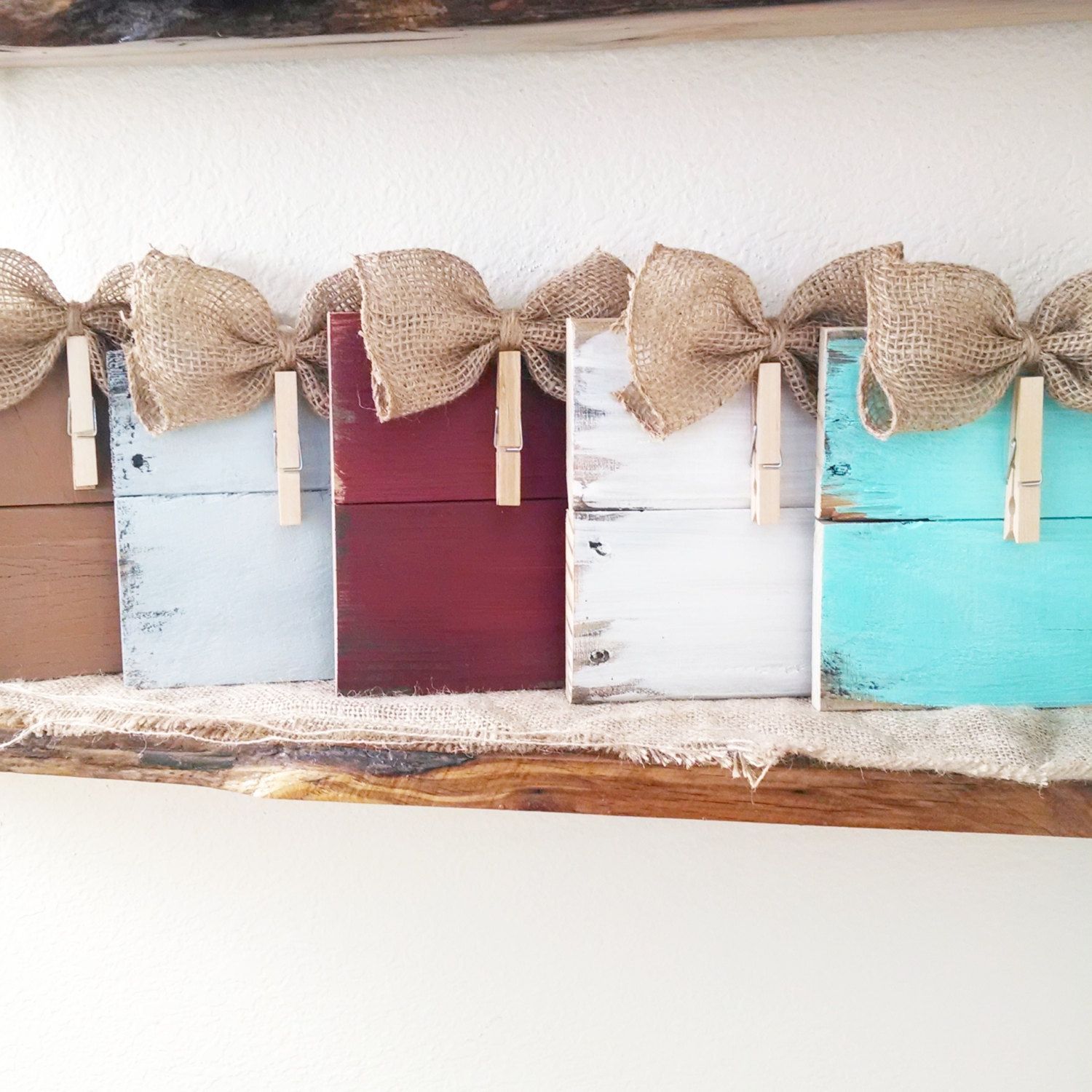 Rustic clothespin pallet wood picture frame. Photo hanger, Burlap bow picture frame, Wood Pallet, Hand Crafted, Shabby Chic, Home