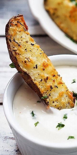 Baked Garlic Parmesan Potato Wedges – Creme De La Crumb