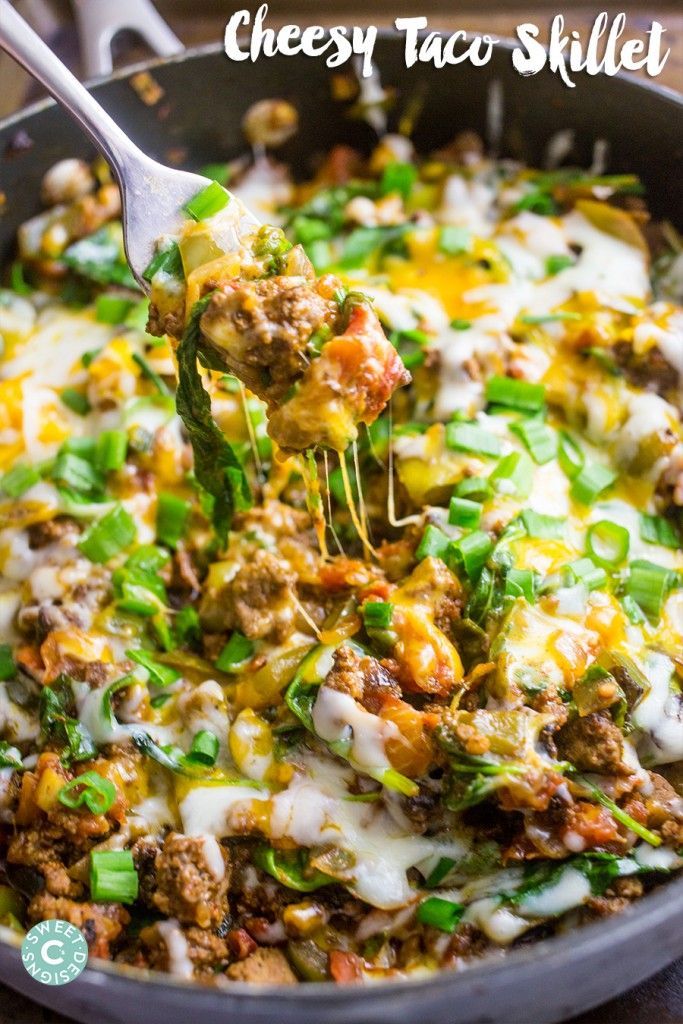 One Pot Cheesy Taco Skillet- this easy, delicious, veggie packed meal is quick and great for a budget- as well as a low carb diet!