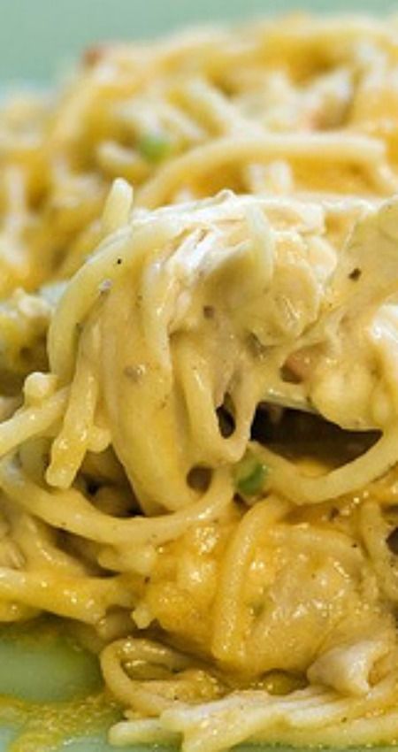 The Pioneer Woman’s Chicken Spaghetti Recipe ~ This really is one of the all-time greatest “make before” comfort foods.