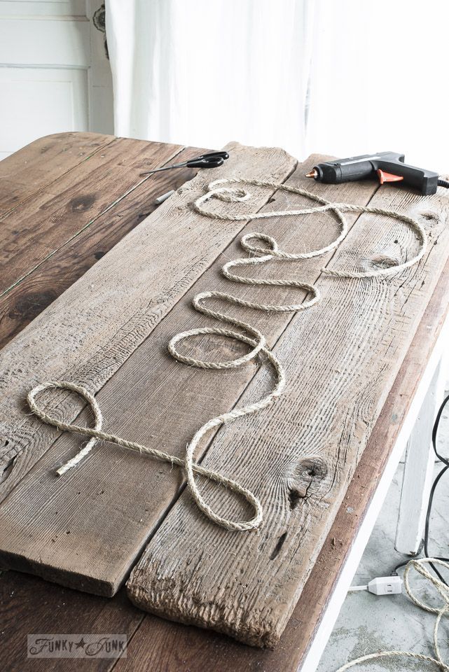 DIY rope sign on reclaimed wood in 5 minutes!