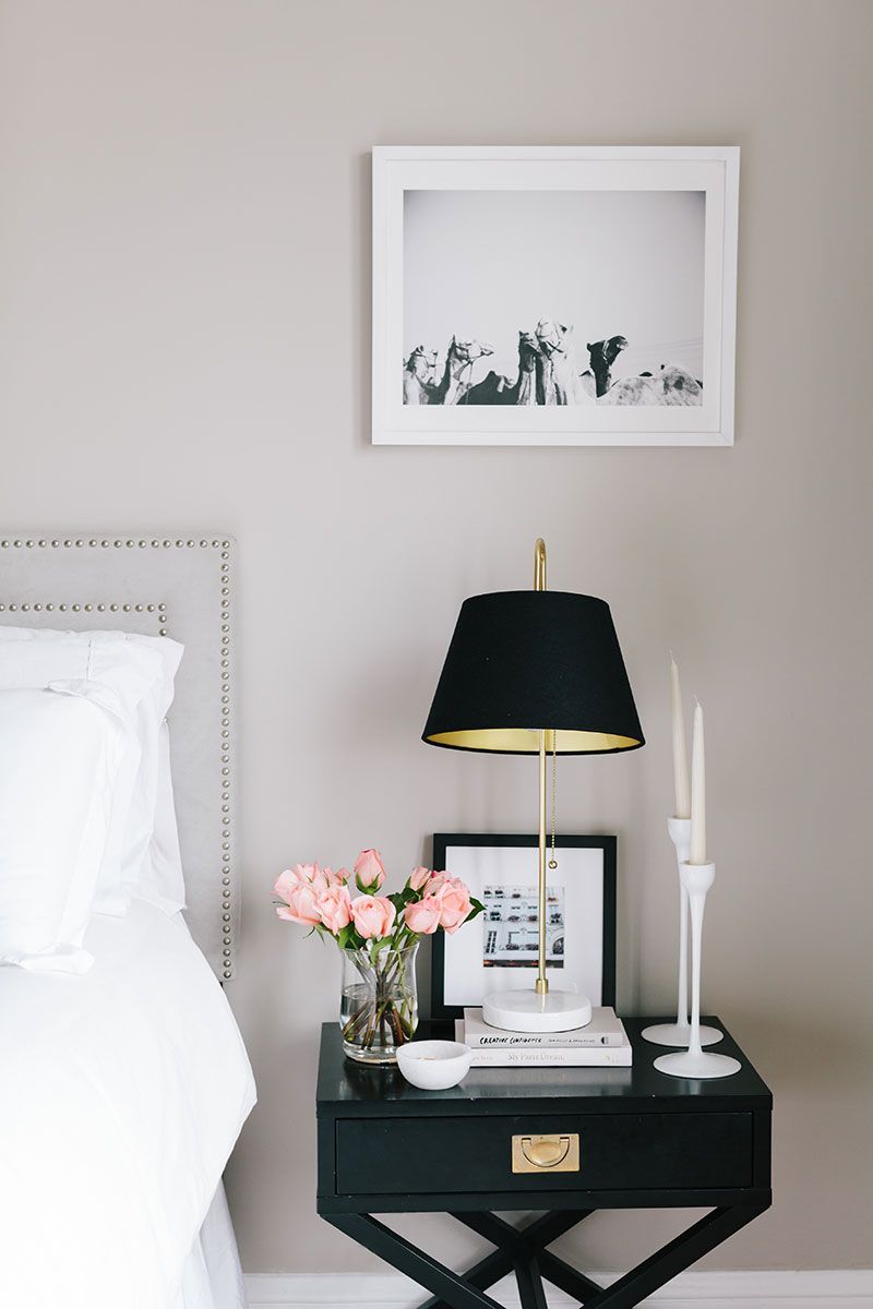 Bedroom Shelfie inspiration from Ashley Kane’s San Francisco Apartment Tour via The Everygirl