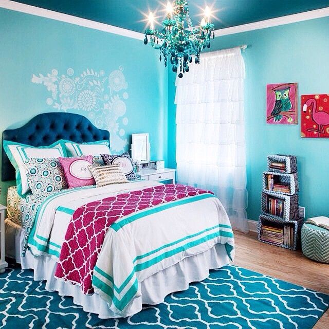super cute girls bedroom // love the navy and the turquoise!