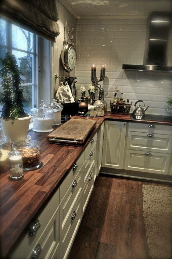 Love this kitchen with the mix of textures!