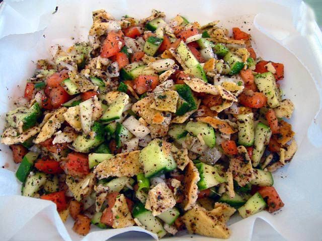 My fav salad! Fatoush is a traditional Lebanese salad made with ripe tomatoes, cucumbers, romaine lettuce,