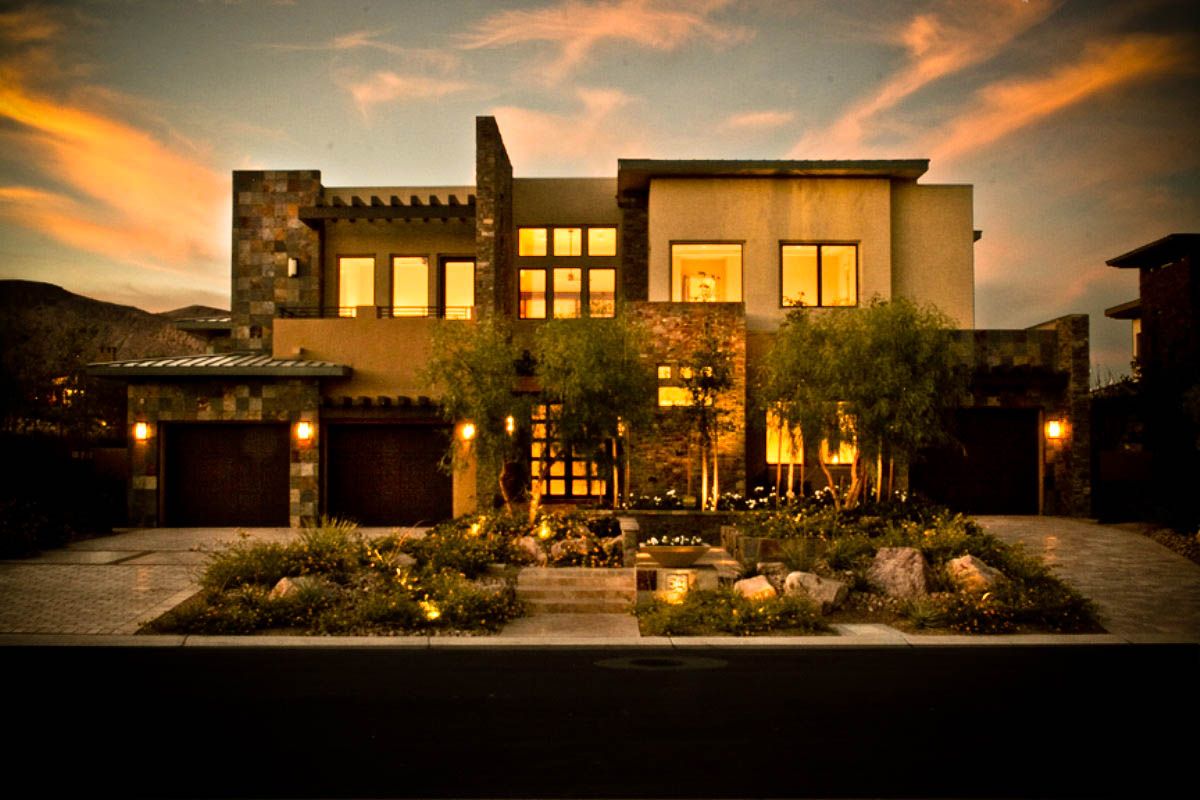 Is It Worth It To Work With A Luxury Home Builder? -   Luxury Homes Exterior Ideas