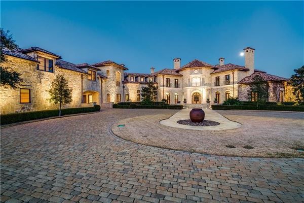 GRAND TUSCAN RESIDENCE -   Luxury Homes Exterior Ideas