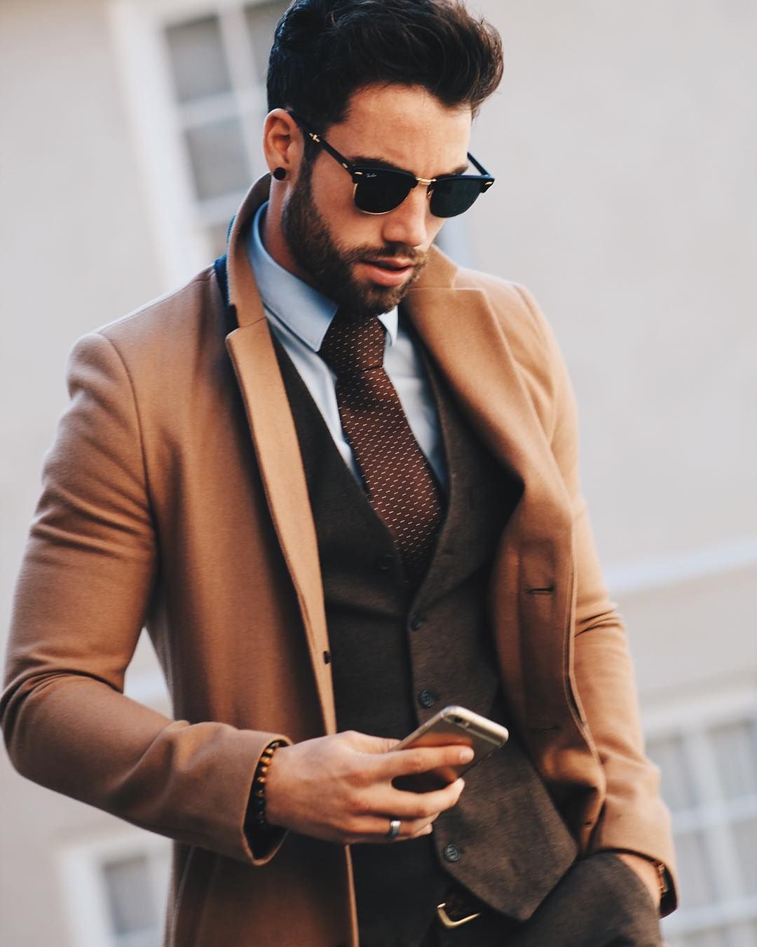 brown on brown on brown // camel coat, topcoat, vest, rayban