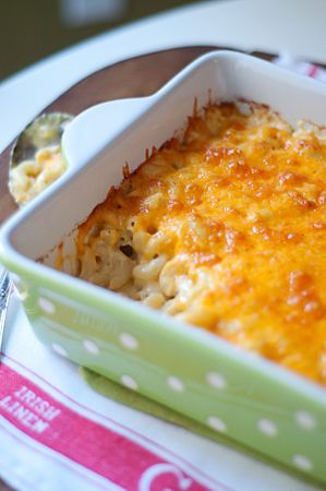 Classic Macaroni and Cheese | Never Enough Thyme – Recipes and food photographs with a slight southern acc