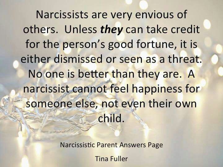 Narcisstic Narcissist Mother Explained in 43 seconds: www.youtube.com/…