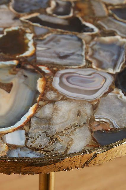 agate table detail