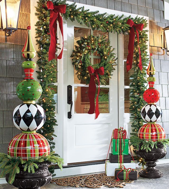 95 Amazing Outdoor Christmas Decorations -   Outdoor Christmas Decorating Ideas