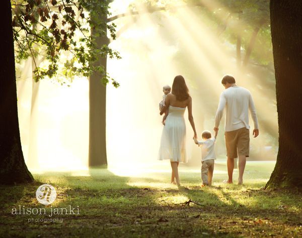 Family Picture Ideas:  11 Tips on Posing and SLR Metering