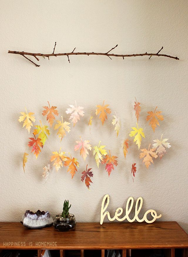 This watercolor leaf and branch mobile is totally gorgeous! Make your own leaves with watercolor paint