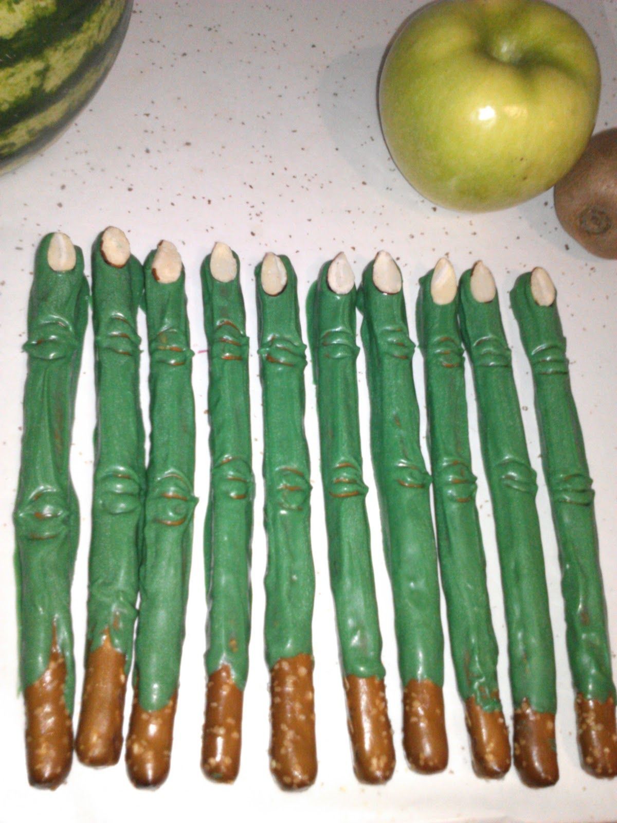 “Zombie Fingers” are actually pretzel rods covered in white chocolate. This is another borro
