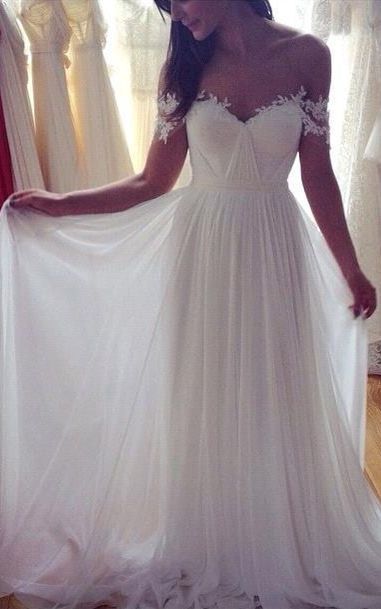 2016 Beach Wedding Dresses Off the Shoulder Lace Appliques Summer Elegant Bridal Gowns