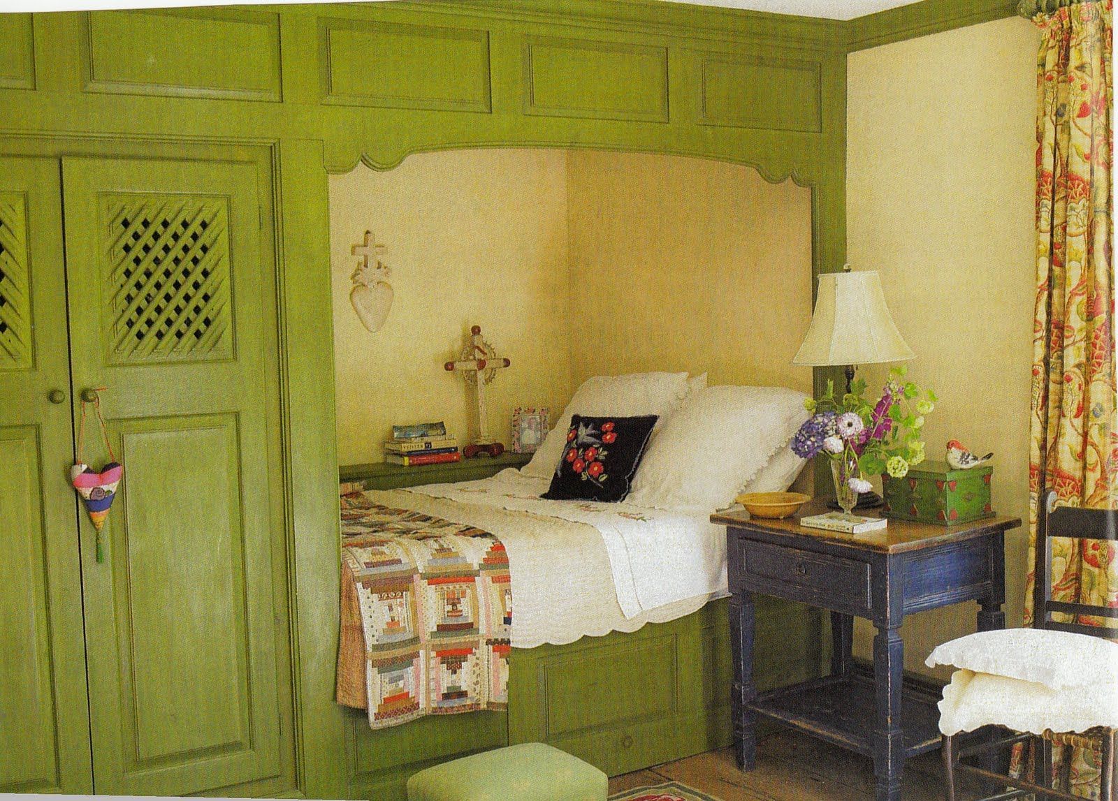 Built in bed…Hydrangea Hill Cottage: Sleeping Quarters