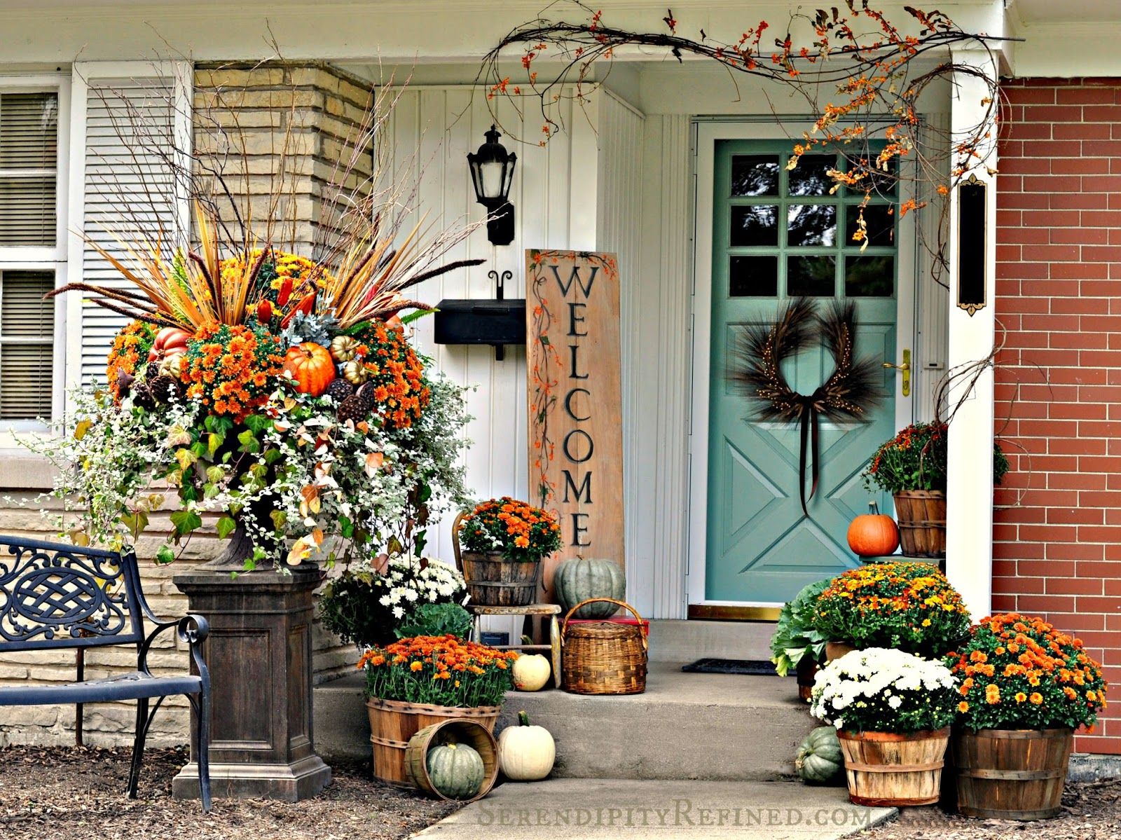 Outdoor Fall Decorating Ideas Front Porch -   DIY Fall Front Porch Decorating Ideas