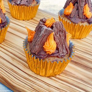 Caramel Bonfire Cupcakes, simple to make with some Flakes