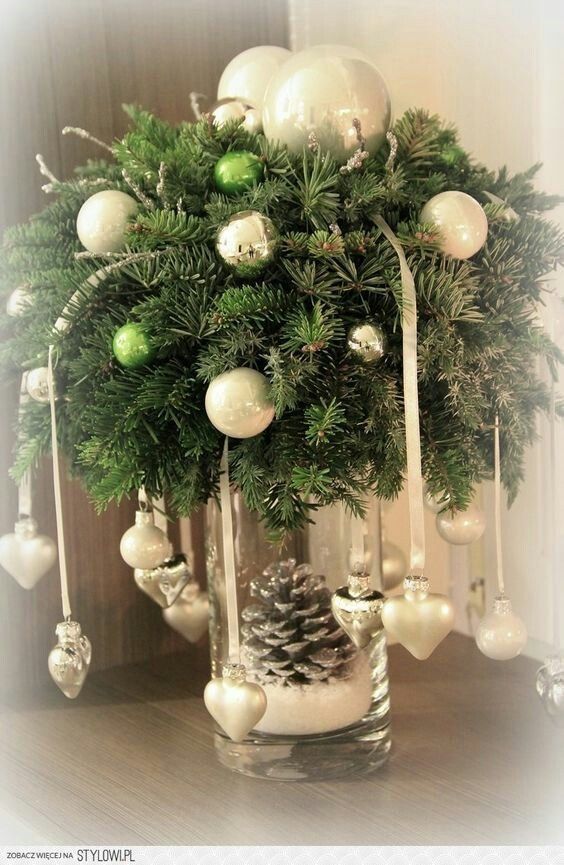 A headdress, perfect for a small table -   Christmas Decoration Ideas